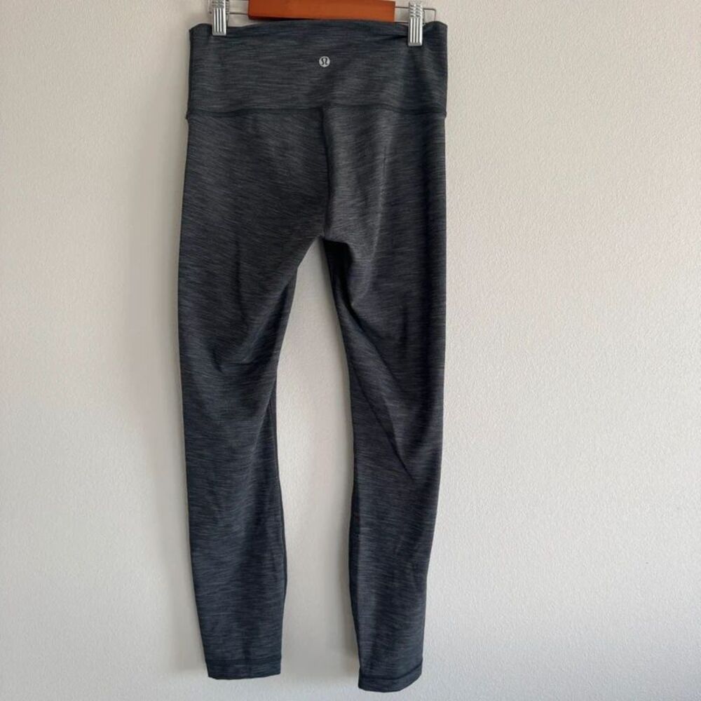 Lululemon leggings size 6